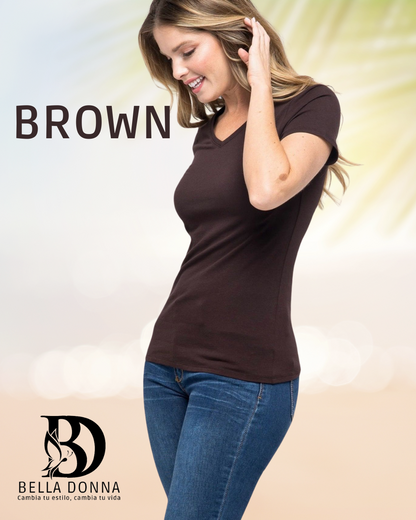 Camiseta básica de mujer con escote en V.